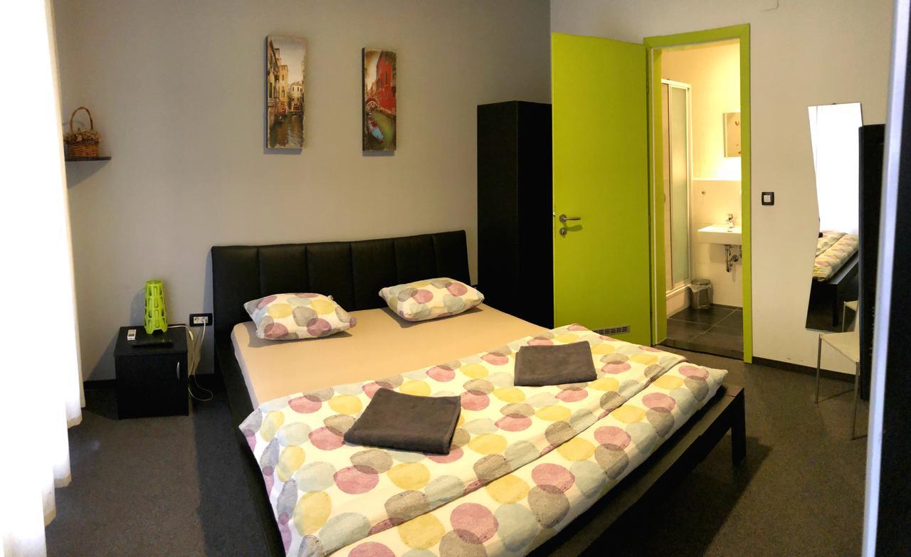 Hostel Chic Zagreb Exterior photo